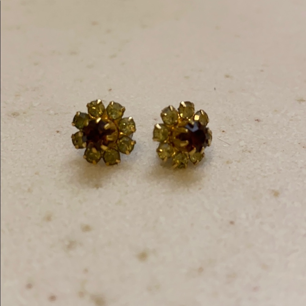 Vintage flower earrings